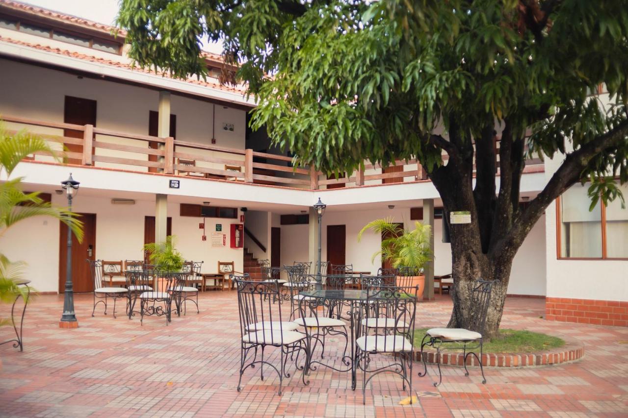 Hotel Faranda Bolivar Cucuta, A Member Of Radisson Individuals Exterior photo